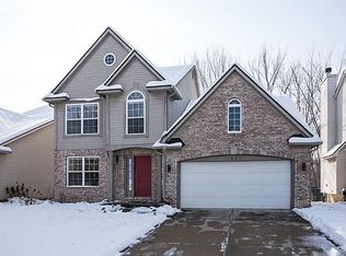 3351 Elsinore Ct, Ann Arbor, MI 48105