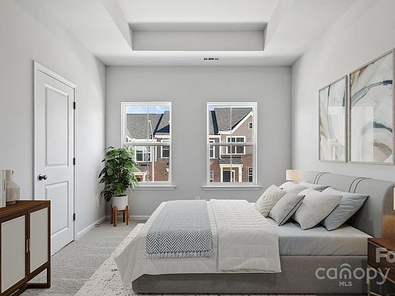 5th image of 2940 Sloan Dr #24