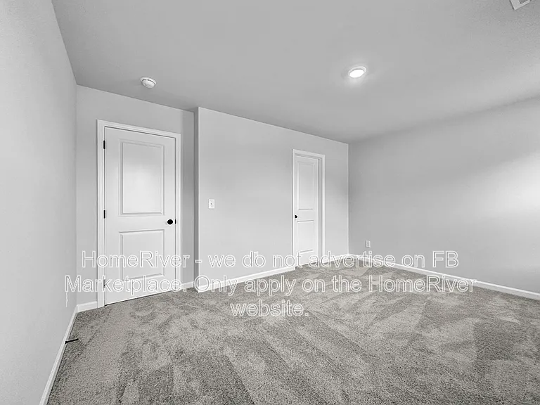 32 Foxton Pl — Photo 13