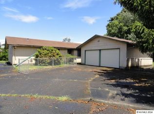 1444 N Douglas Ave, Stayton, OR 97383