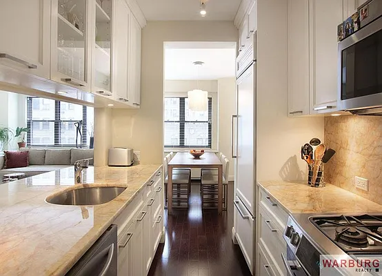 Sold by Warburg | media 5