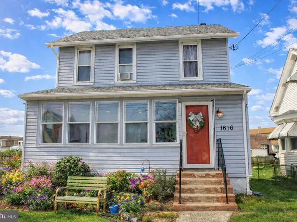 1616 Ward St, Linwood, PA 19061