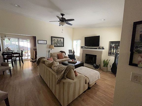 Open space living and dining
