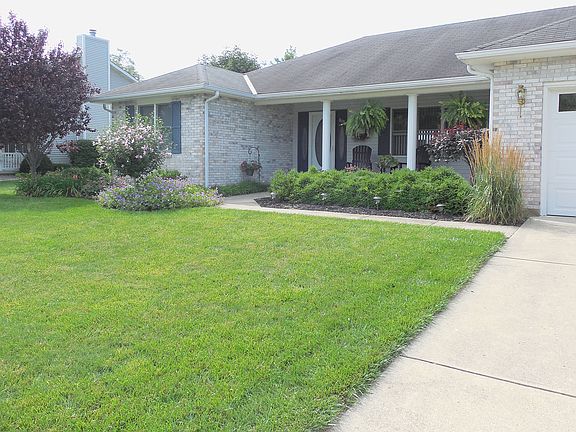 3rd image of 613 Willow Dr