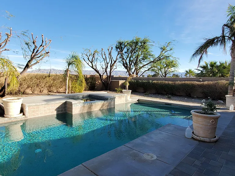 716 Summit Dr — Photo 16
