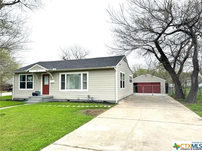 1002 W Prairie Lea St, Lockhart, TX, 78644