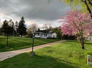 2989 Four Mile Rd NE, Grand Rapids, MI 49525