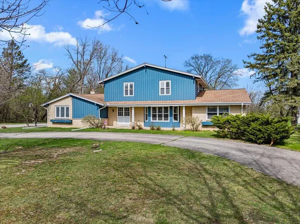 2818 Farview DRIVE, Richfield, WI 53076