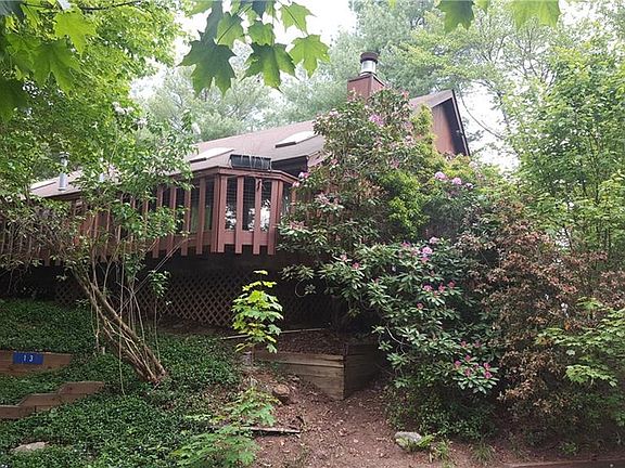 2nd image of 13 Water Lilly Ln