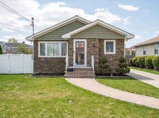 279 Marshall Ave, West Hempstead, NY 11552