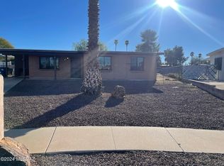 2925 S Kolb Rd, Tucson, AZ 85730