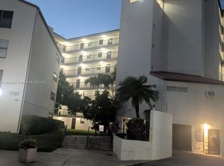 2309 S Cypress Bend Dr APT 612C, Pompano Beach, FL 33069