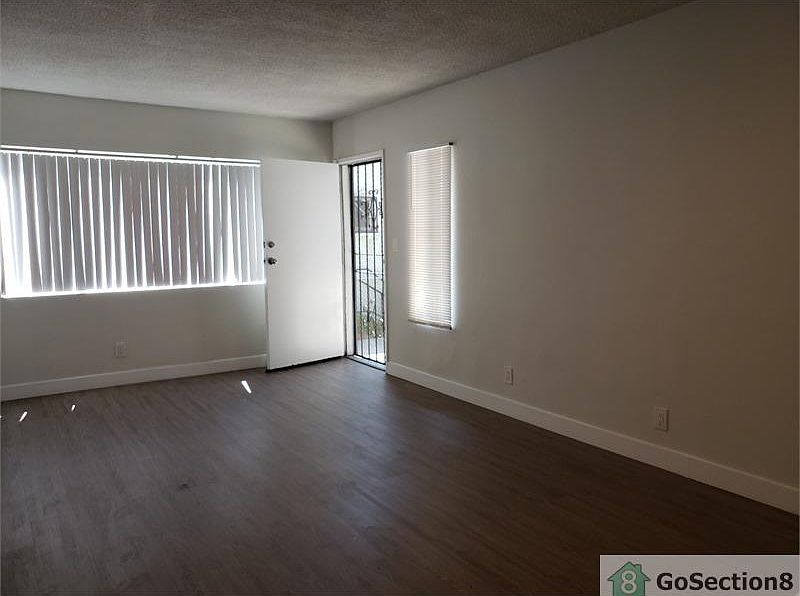 1st image of 620 W 84th St