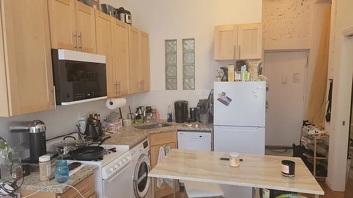 Rented by CNC-Assets | media 12