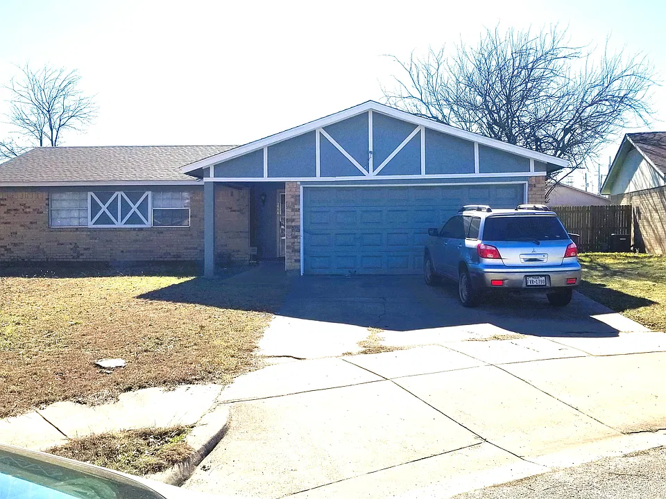 2774 Eddie Pl