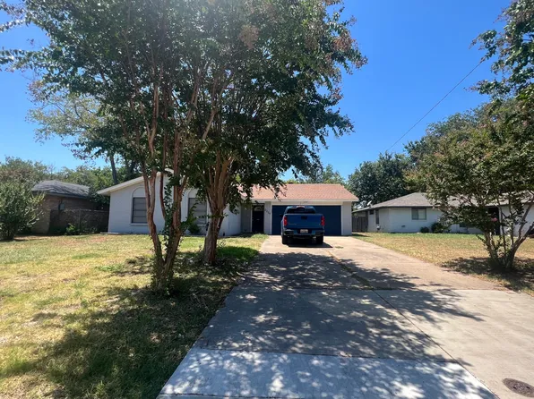 2229 Avenue B, Grand Prairie, TX 75051