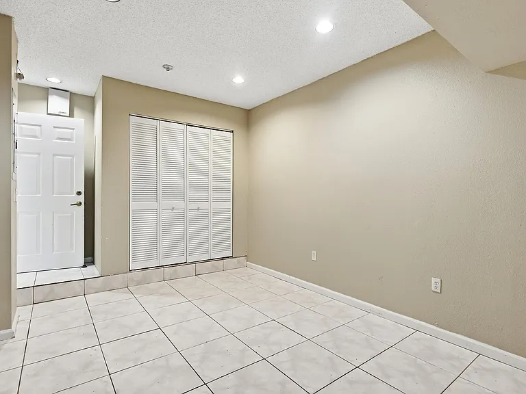 9312 NW 54th St #9312 — Photo 16