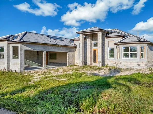 27549 Oregon ST, BONITA SPRINGS, FL 34135