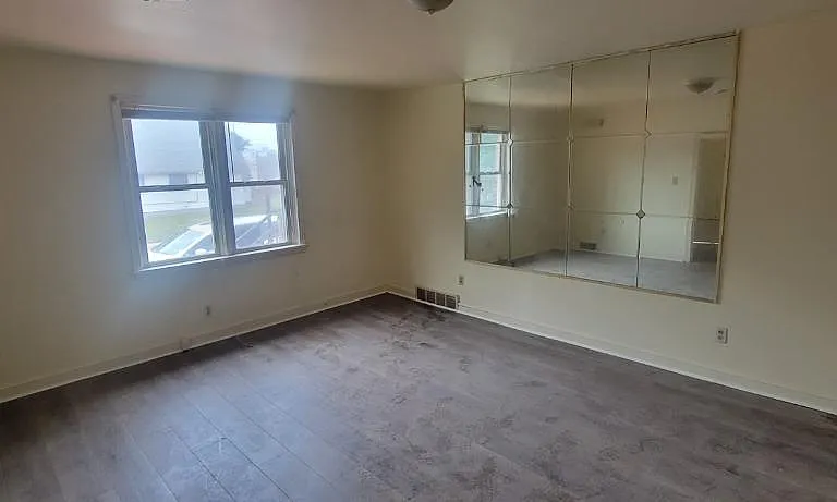 7539 River Rd #B — Photo 3