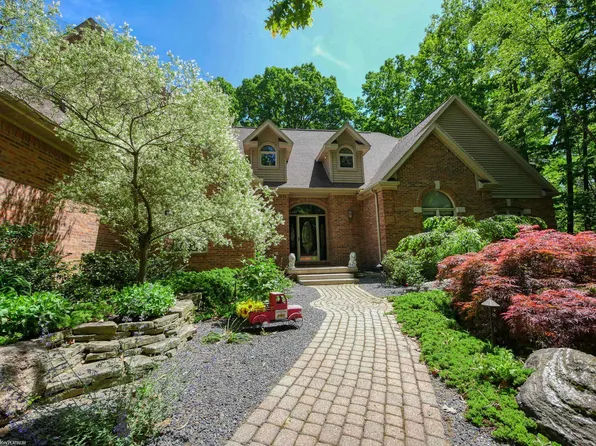 1094 Hidden Shores Trl, Clio, MI 48420