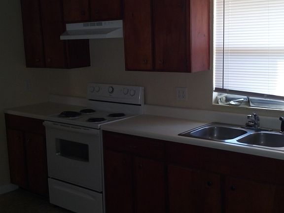 5th image of 6905 Delisle Dr