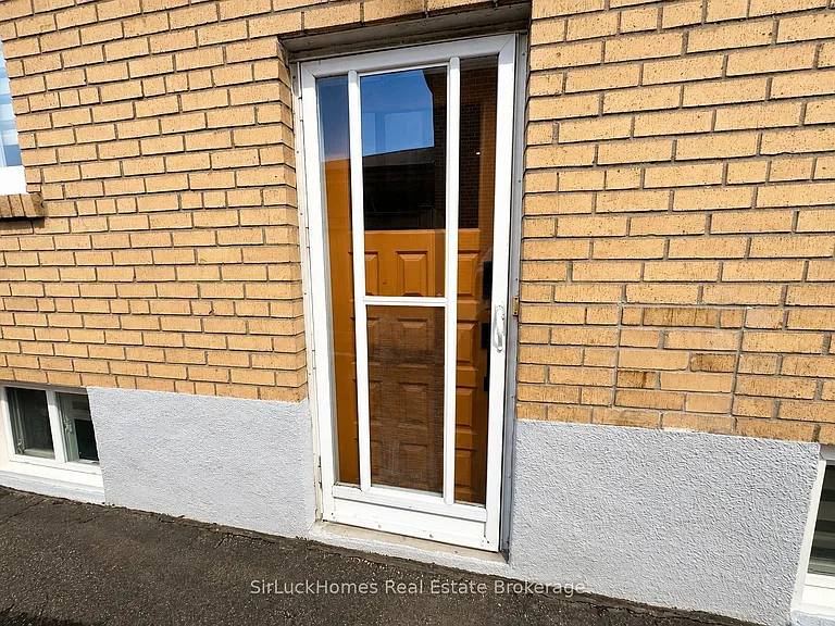 15 Snowood Ct — Photo 3
