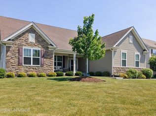 1669 Star Grass Cir, Aurora, IL 60506