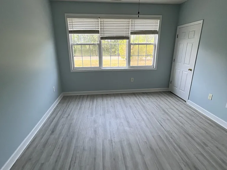 5825 Catalina Dr #223 — Photo 16