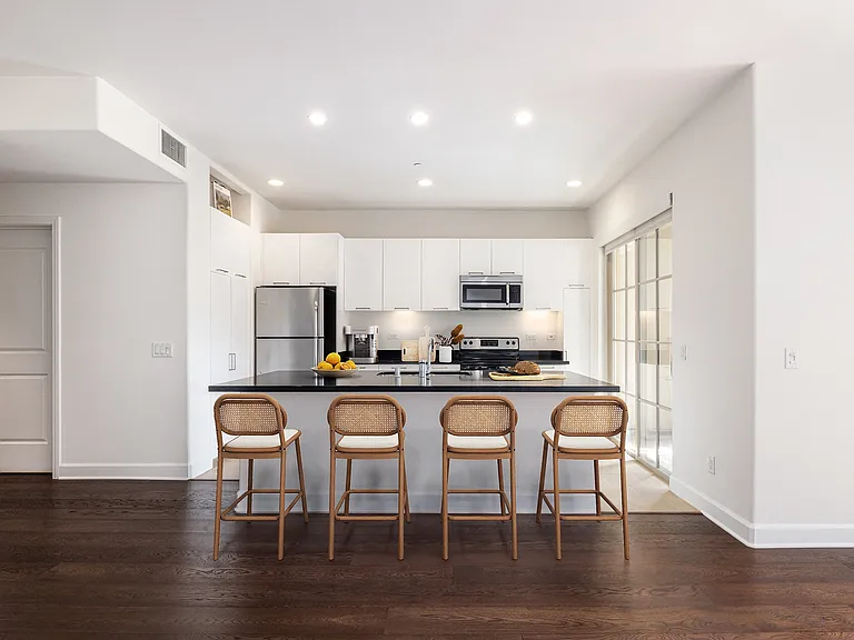 The Americana at Brand Luxury Apartments — Photo 13
