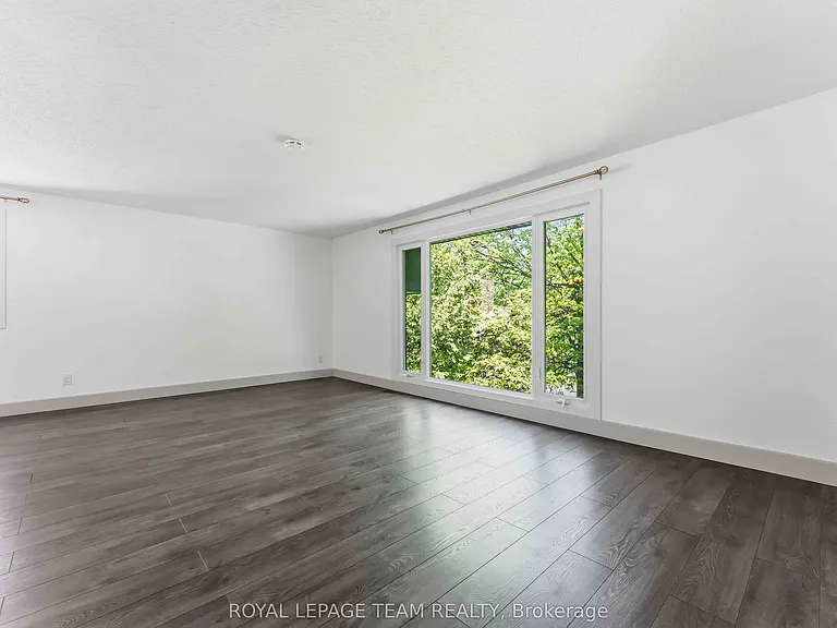 204 Donald St #2 — Photo 8