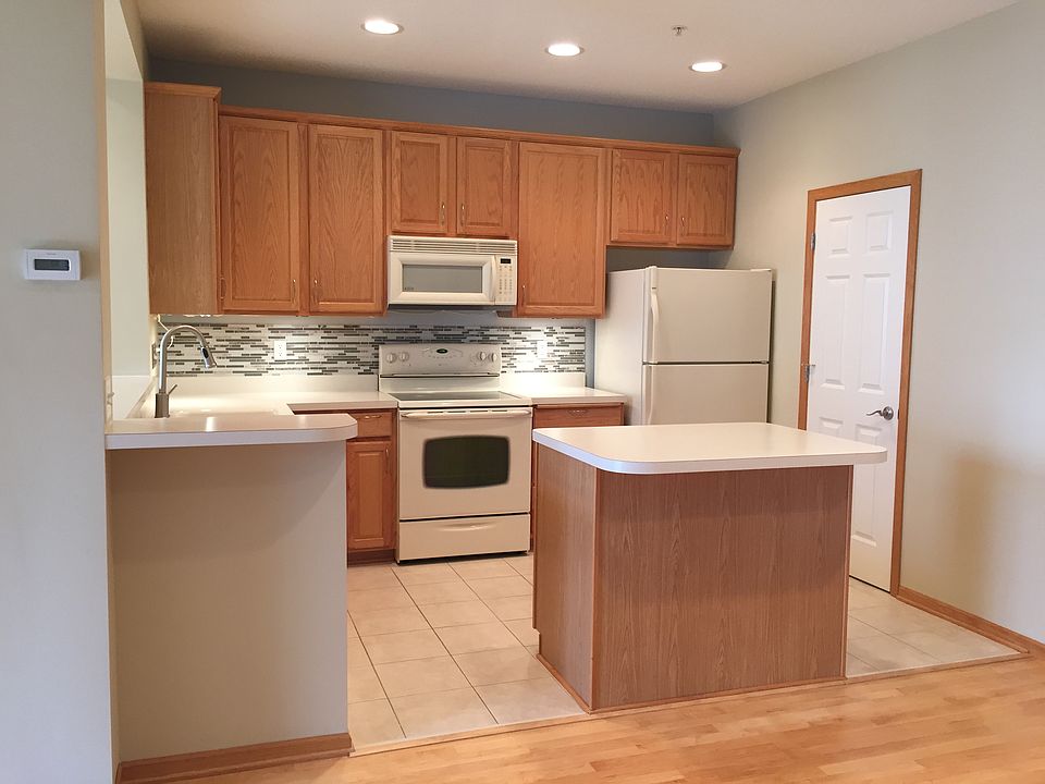 Updated kitchen unstaged