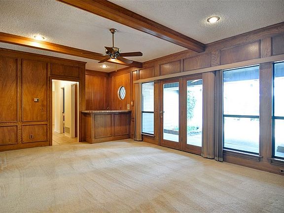5th image of 2819 Cambridgeshire Dr