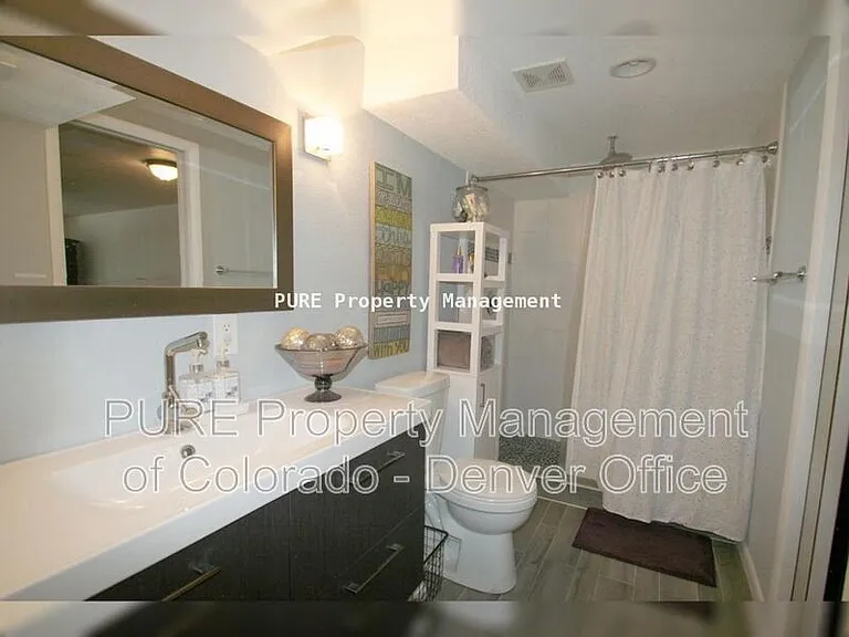 2255 S Clermont St — Photo 16
