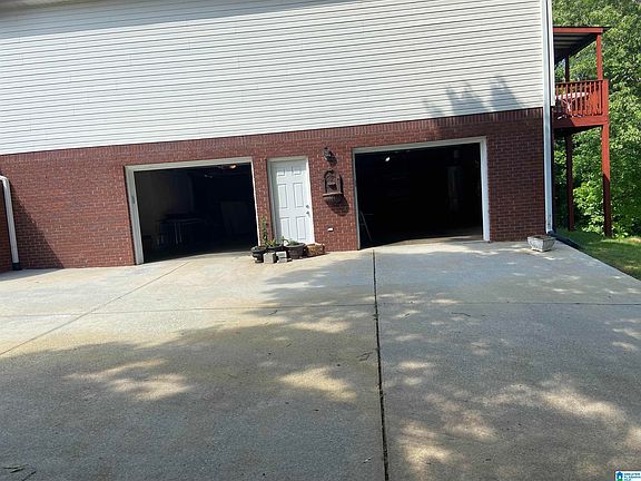 4th image of 80 Ridgewood Ln