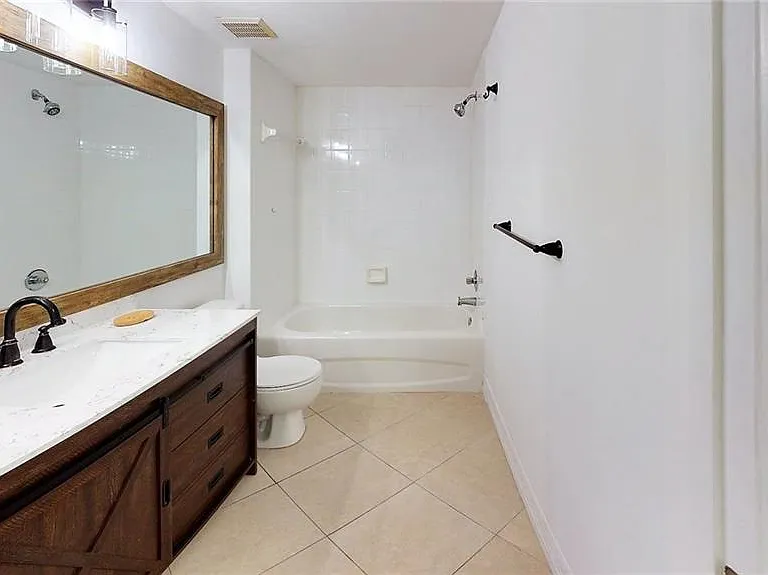 1210 Wildwood Lakes Blvd #306 — Photo 15