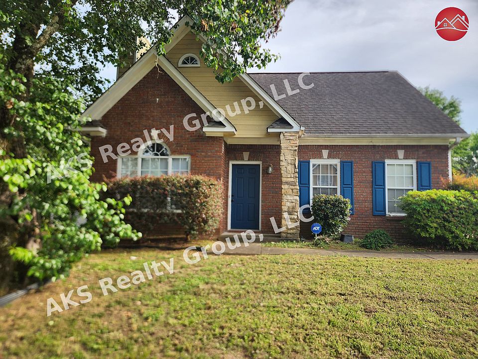 1st image of 2460 Mountain Dr