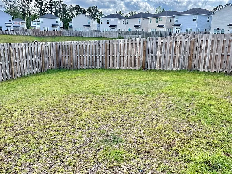 37 Stetson Dr — Photo 10