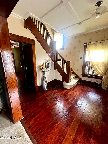 5th image of 107 E Montgomery Street