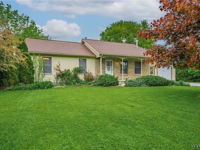 8 Casewood Dr, Wilson, NY, 14172