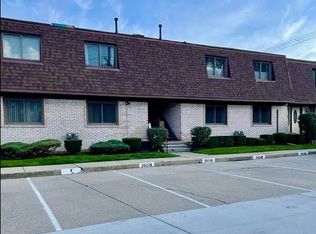 25380 Quarterdeck St, Harrison Township, MI