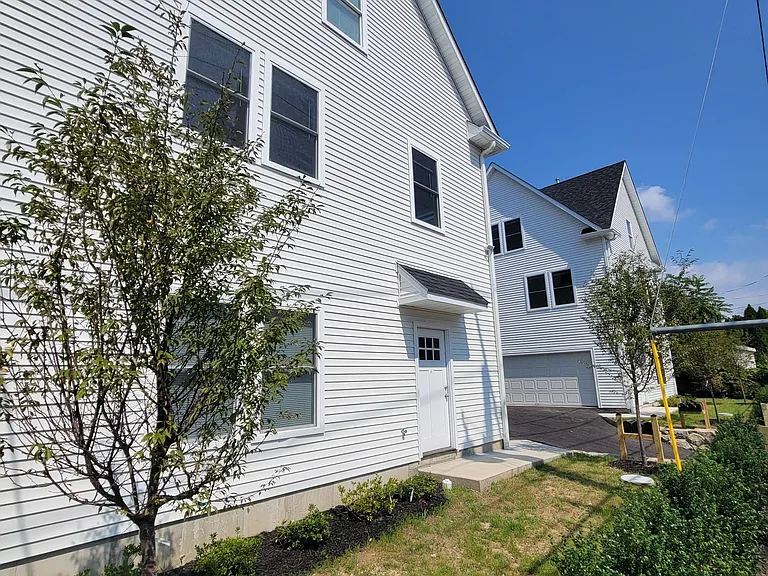 31 Bouton St #C — Photo 10