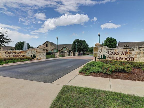 3rd image of 30 Wildwood Dr APT 174