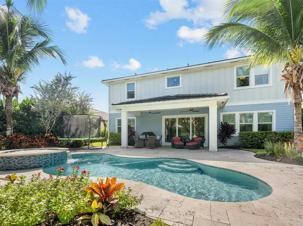 1018 Sweetgrass Street, Loxahatchee, FL 33470