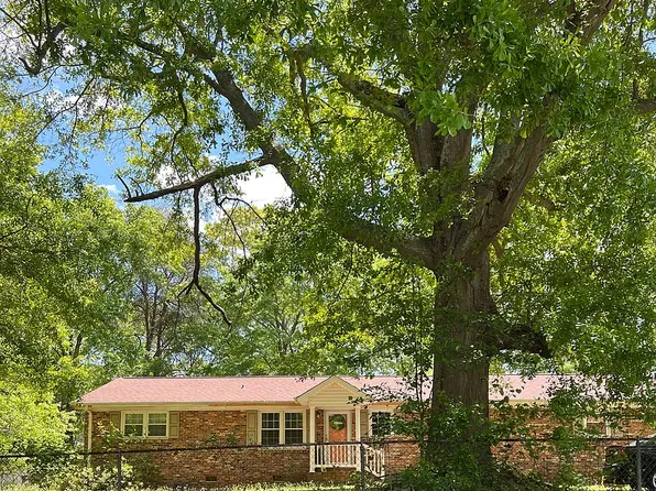 1208 Springdale Cir, Boiling Springs, SC 29316