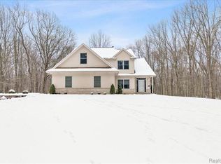 21851 Prince Rd, Belleville, MI 48111