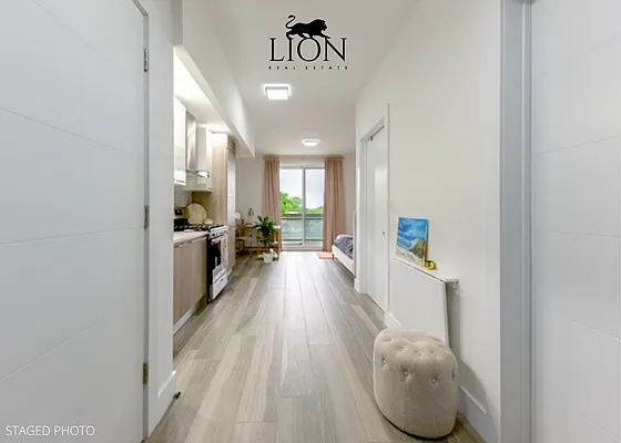 Rented by The Lion Real Estate | media 5