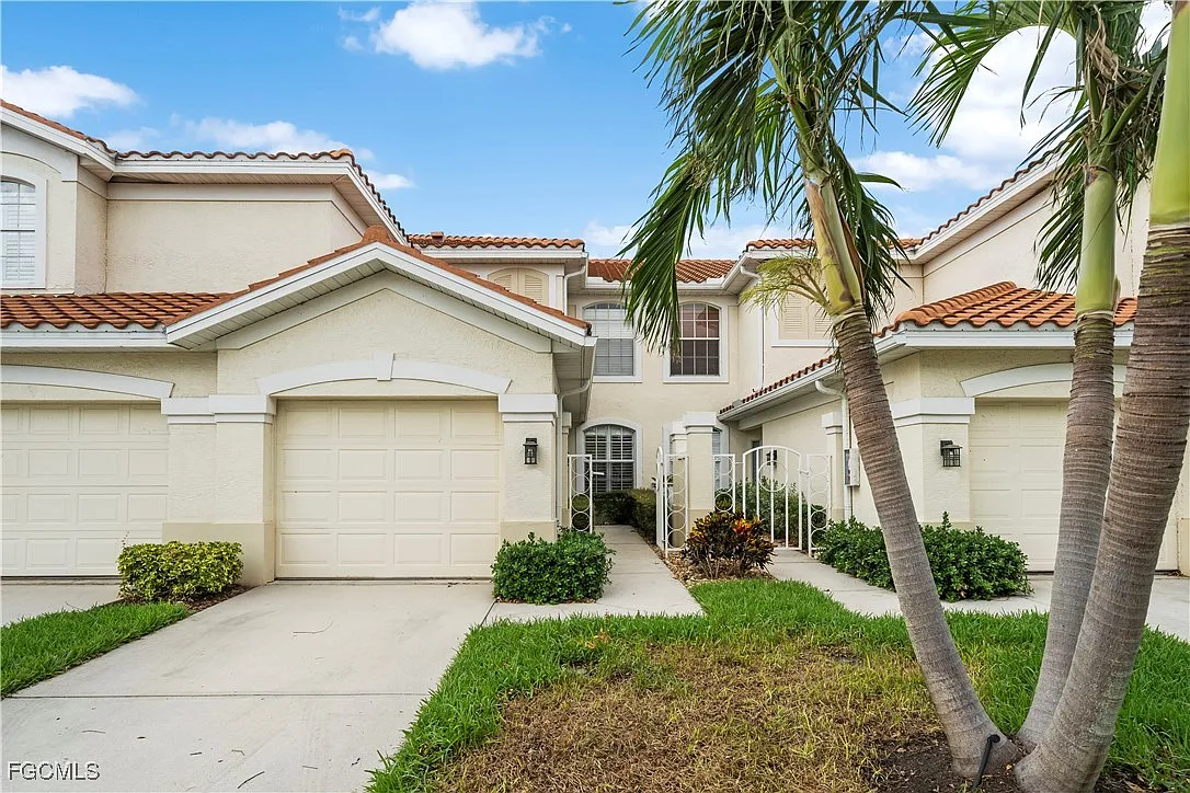 2 bed, 2.0 bath, 1487 sqft, $5,000 — Photo 1