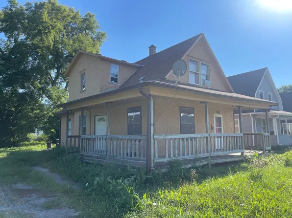 2423 Templeton St, Omaha, NE 68111