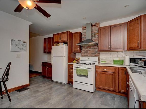 2nd image of 75 Southwood Ave