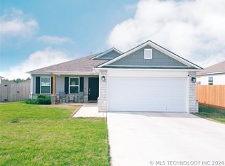 1607 E Toledo St, Broken Arrow, OK 74012
